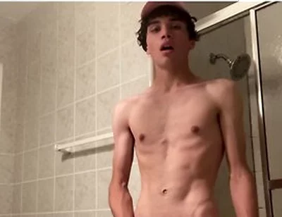 Twink Masturbates Inside His Bathroom While Family Is Home!