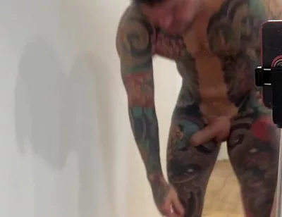 Iberian Male Masturbates