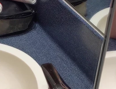 Hotel Bathroom Wanking and Cumming in Front of the Mirrors - Rockardglans