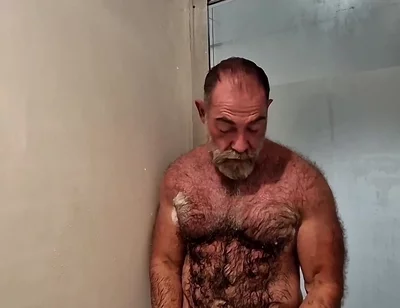 Hairy Muscle Stepdaddy Showering