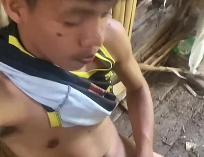 Outdoor Pinoy Twink Hook up- Wanking, Deep Blowjob & Mouth Cumshot