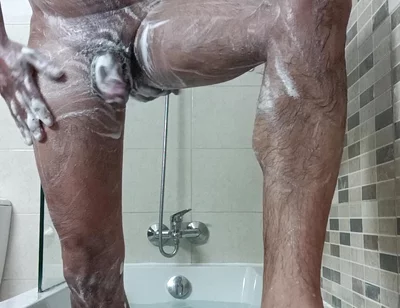 I Went to Take a Shower and Made a Video for My Followers.