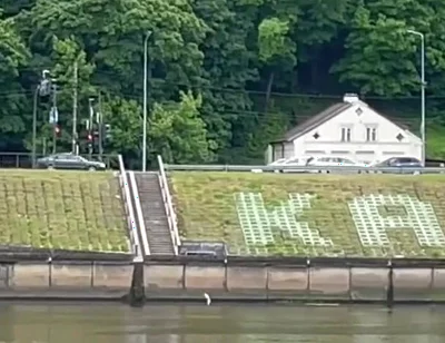 2470776203.mp4