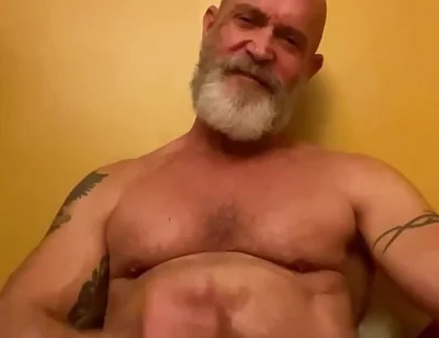 Late Night Horny Bate