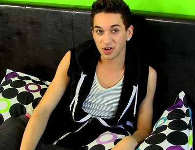 On Set with New Boy Seth