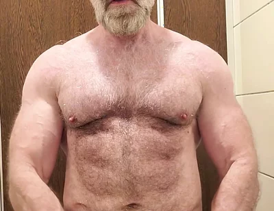 Hairy Muscle Guy Shows off and Jerks off