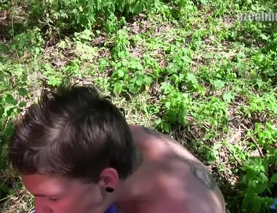Amateur Twin Get Ass Fucked Outdoors