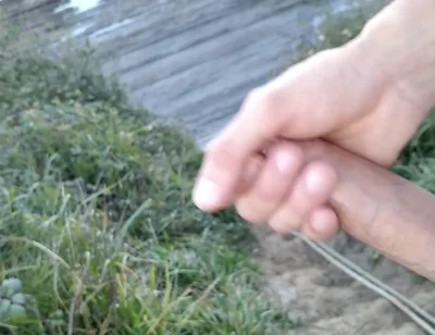 Route to the Beach, Then Masturbate the Big Cock in Front of a Far Fisherman, and I Cum in the Water