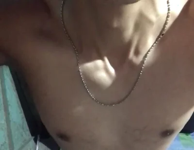 Young Man Masturbates Rich for You
