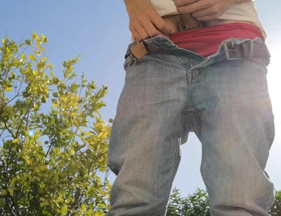 Hot Guy Jerks off Nervously Outdoor