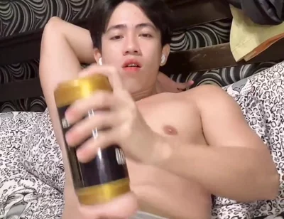 Pinoy with Big Dick Trying Dildo