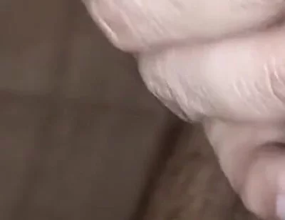 Its pee time while having bath