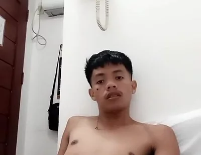 Stepdaddy’s Hot Twink Jerks off While Begging for Cum