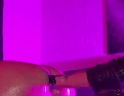 Fisting Session, Her Big Buttocks Getting Both Hands