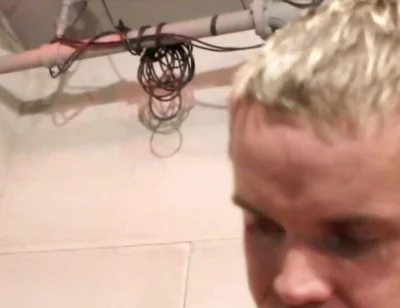 Bukkake Amateur with Gay Twinks Sucking All His Friends to the Cum