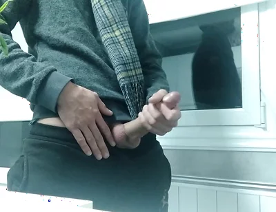 Big Cock Guy with His Scarf, He Is Cold and He Jerks off and Cums to Get Warm
