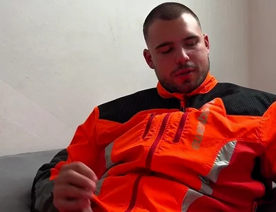 Tyler Blake Hivis Workwear, Muscle Flex, Dildo Play, Jerking off in Gear.