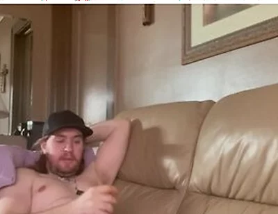 Solo Male Pleases And Edges His Self In Living Room With Loud Moaning