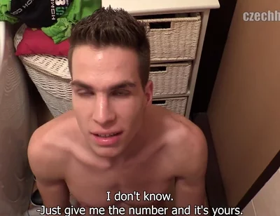 Czech Hunter - Tall Teen Sprayers Bathr'oom Secret Huge Co'ck Dee'pthroated and Fucked While Roommate Rests Next Door