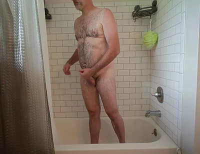 Shower Time with Jon Scarecrow