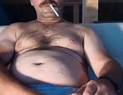 Your Efendi Was on the Air, Bitches