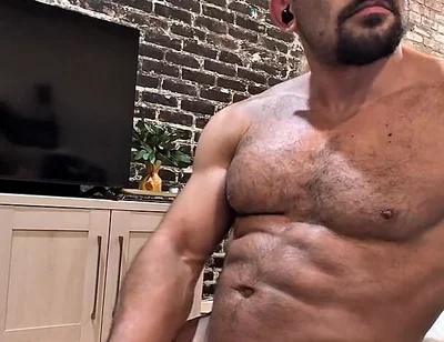 Bodybuilder Benji Bastian Strokes Thick Cock