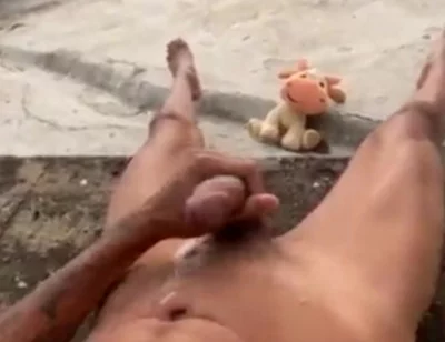 A Cumshot to Relieve Stress in the Backyard