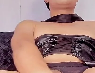 Sissy Ken Feels Beautiful, and Shows Her Big Ass on Camera Online
