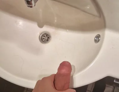 Wake up at Friend's House, Hungover. What Else You Gonna Do Than Cum? ‍