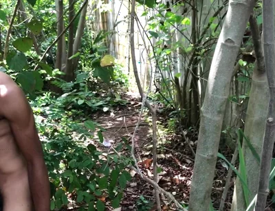 Threesome Outdoor Fuck Inside the Bush