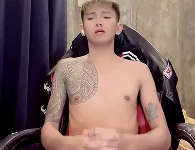 Horny Filipino Inked Twink Jerking off