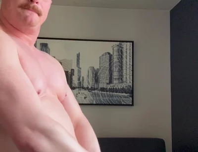 Hotel Busting a Load