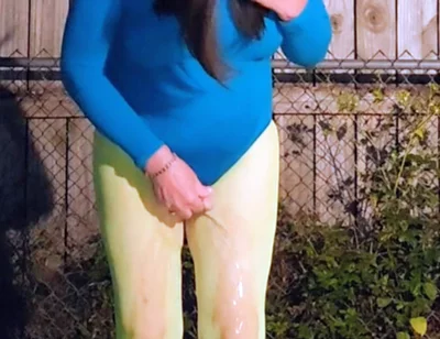 CD Outdoors Pissing My Nylon Pantyhose, Feet and Shoes.