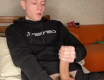 Young Guy’s Epic Cumshot Reveal