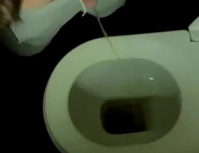 Amateur Boys Peeing Together