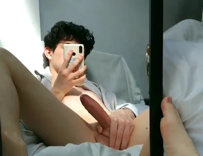 Twink Shows off His Dick in the Mirror