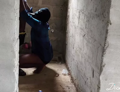 Fucking Ebony Big Wasit Bussy Inside the Toilet of an Uncompleted Building After a Blowjob