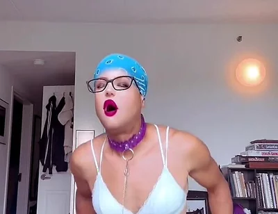 Kris Reelz- Humping a Stack of Pillow Like a Bitch
