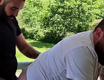 Outdoor Bear Fucking Bareback in Public