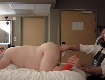 Stretching My Ass featuring Poppapig