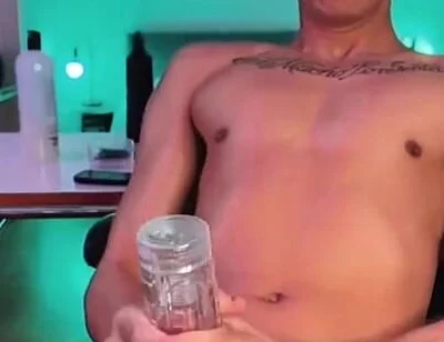 Leo Latte Lets Viewers Control the Toy in His Ass While He Strokes a Fleshlight