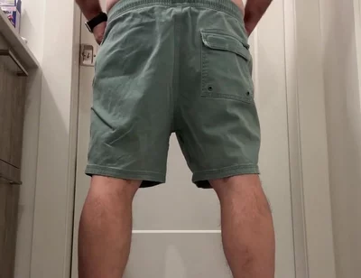 Love for you to pull my shorts down and go to town on my asshole