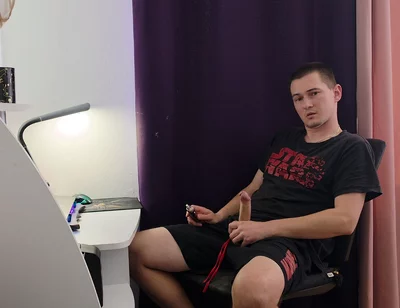 I Tried to Masturbate and Reach an Orgasm, but My Wife Unexpectedly Interrupted Me
