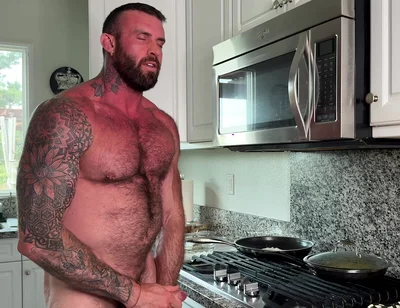 Sexy Chef Cooks with a Boner and Cups