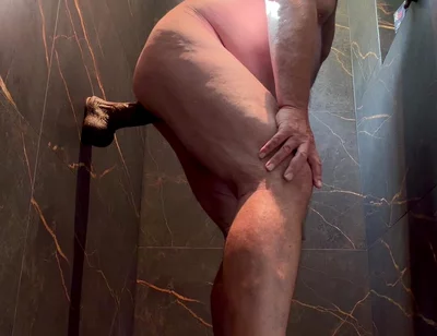 Massive Dildo Attempt