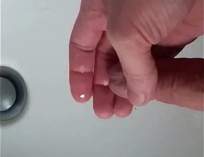 Pee in Bathroom Sink - 04.04.2024