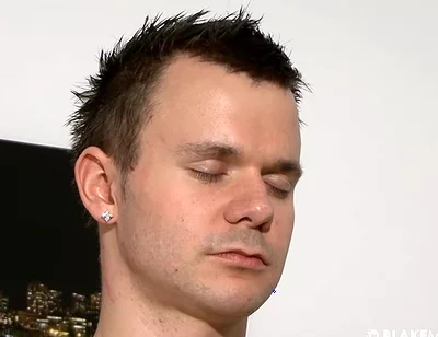 Intense Slow Wanking with Straight Craig