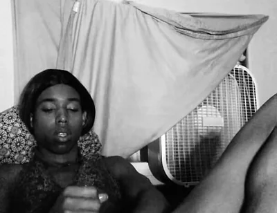 Black & White Vibrator Sesh