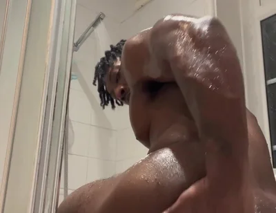 Quick Wank in Public Toilet
