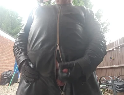 Wanking Outside